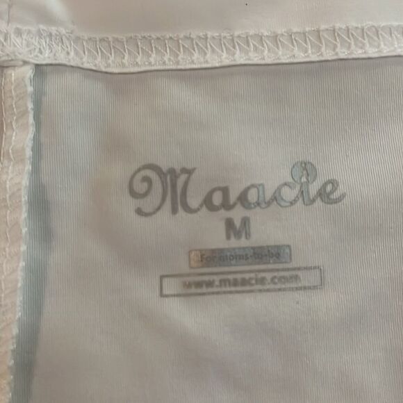 Maacie maternity white shorts - Picture 2 of 4